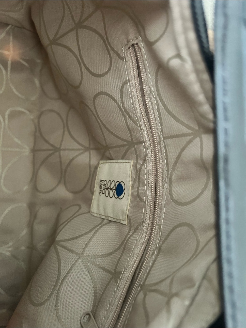 Orla Kiely coated cotton double strap hobo bag crossbody in elephant maze print - Picture 6 of 12
